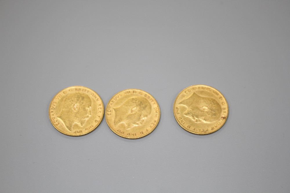 Three Edward VII gold half sovereigns, 1906, 1907 & 1908.